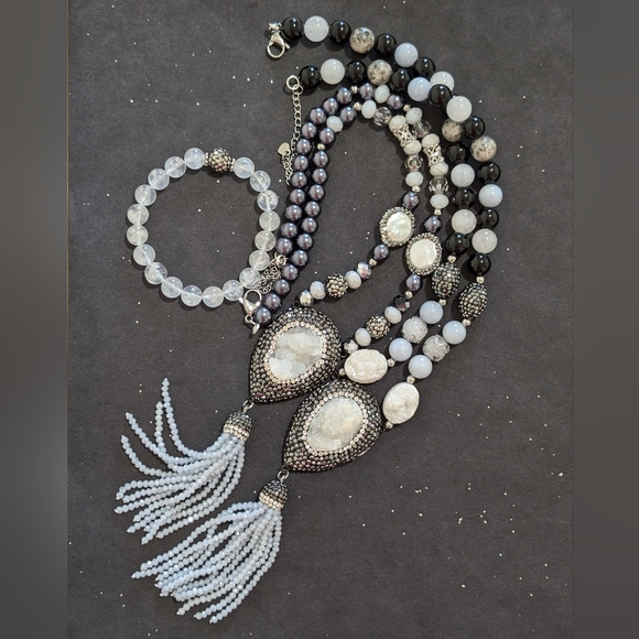 Meet your Posher - Picture 14 of 16